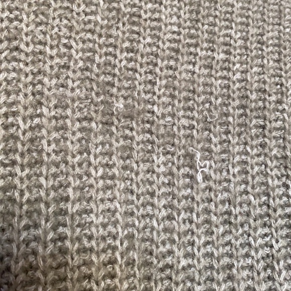 Universal Thread Oversized Sweater - Picture 7 of 7